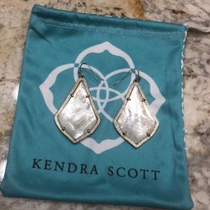 Kendra Scott gold/ivory earrings